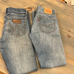 Lot men’s jeans 31 x 34 Wrangler and Levi’s